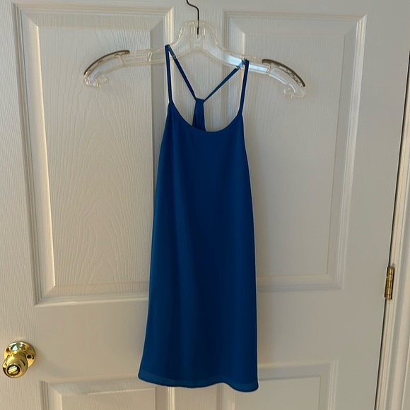 Cute blue tank top - Picture 1 of 2